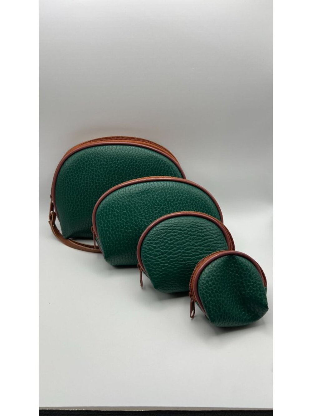 Set Of 4 Green Faux Leather Zip Pouches With Brown Trim - Picture 2 of 7
